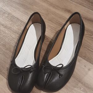 Maison Martin Margiela Black Leather Tabi Flats